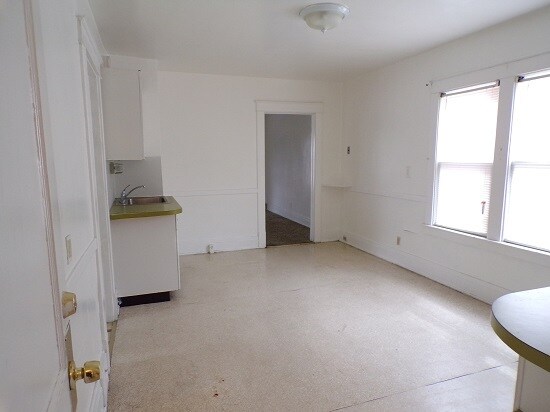 Building Photo - 480 26th St