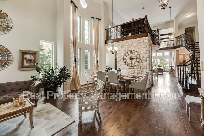 Building Photo - 3625 Funston Dr