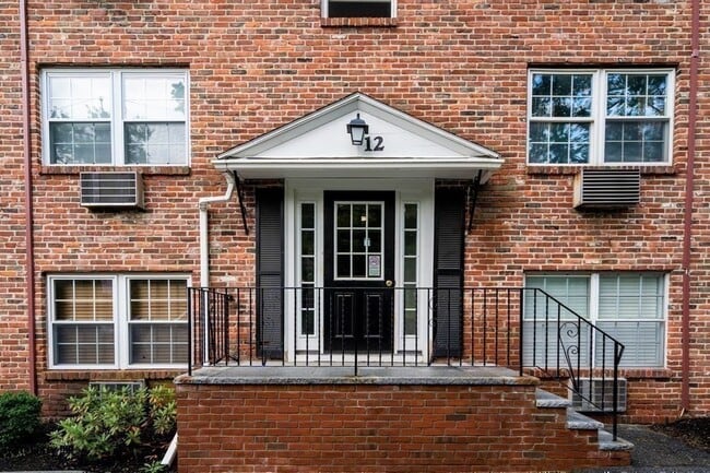 Photo - 12 Colonial Village Dr Townhome