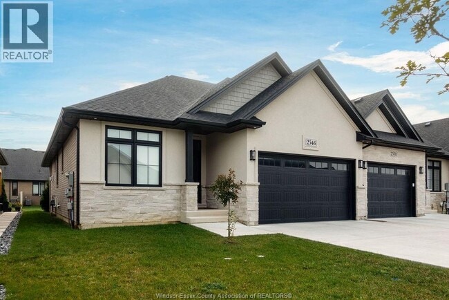 Building Photo - 2546 Clearwater Ave