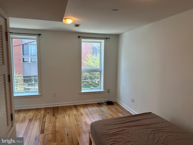 Foto del edificio - 1204 E Palmer St