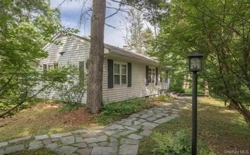 Building Photo - 489 Mill Rd