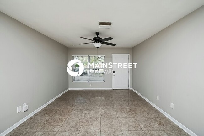 Foto del edificio - 518 N Duncan Ave