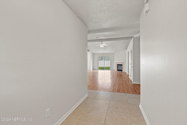 Foto del edificio - 12756 Bentwater Dr