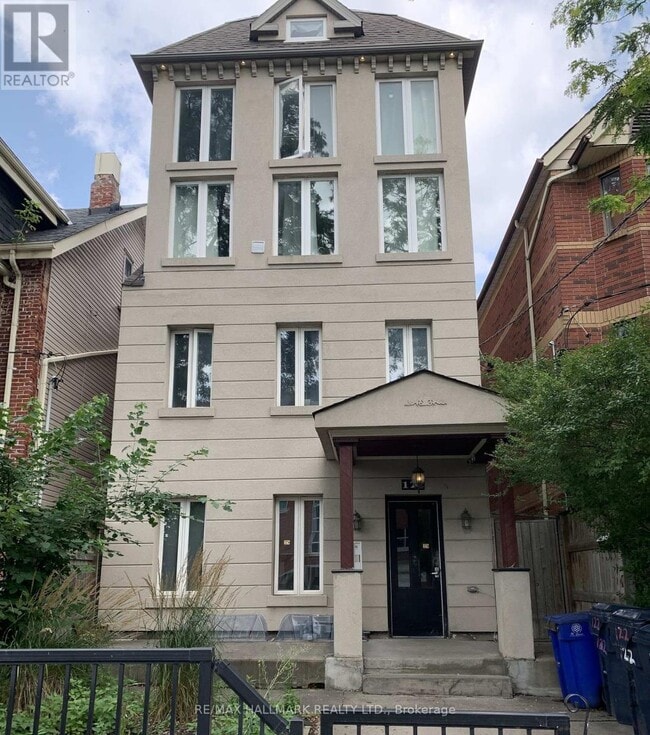 Building Photo - 122 Baldwin St