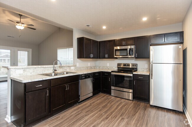 2HAB, 2BA - 1.102 ft², patio privado al aire libre - The Residences at Woodside