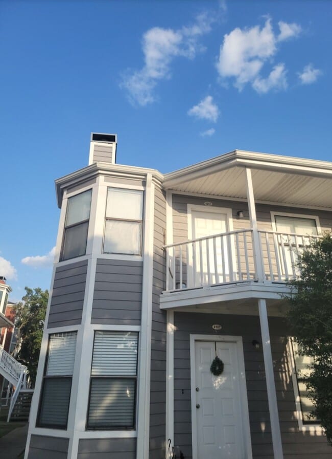 Building Photo - 4441 Old College Rd