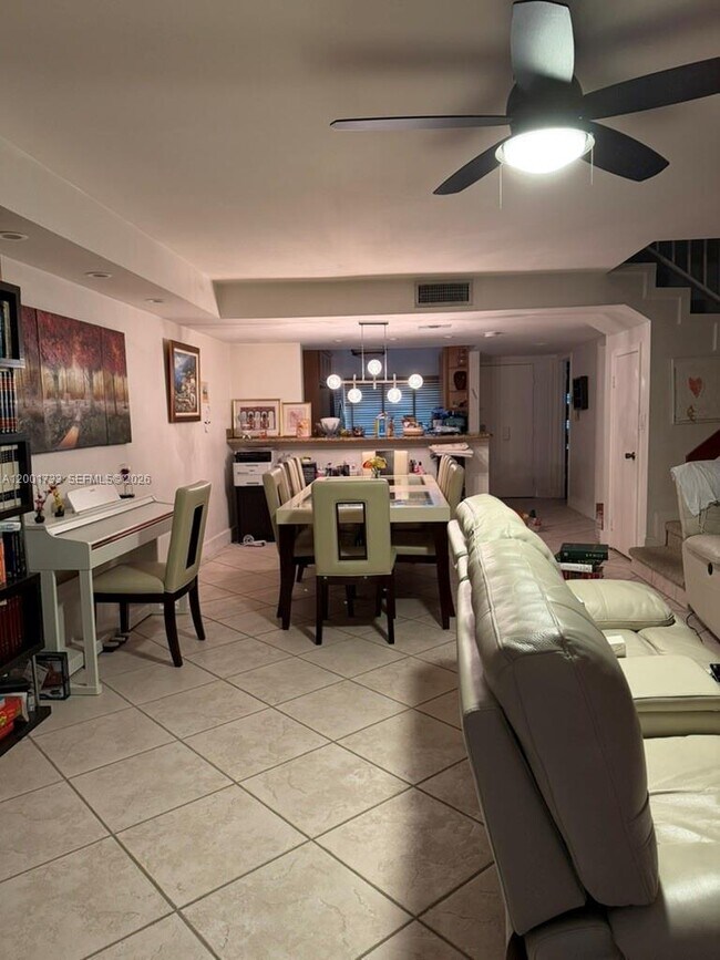 Foto del edificio - 2661 NE 164th St