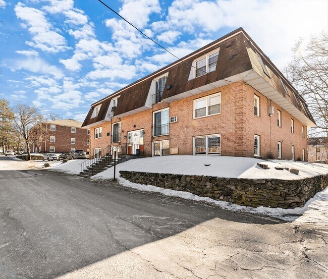 Foto del edificio - 82 Boylston Ln