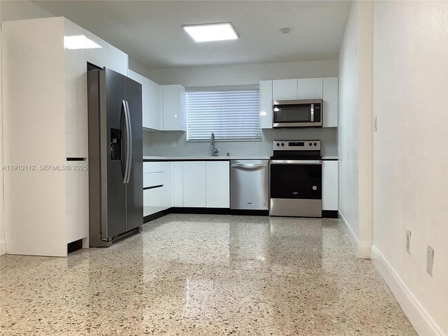 Building Photo - 7435 SW 23rd St