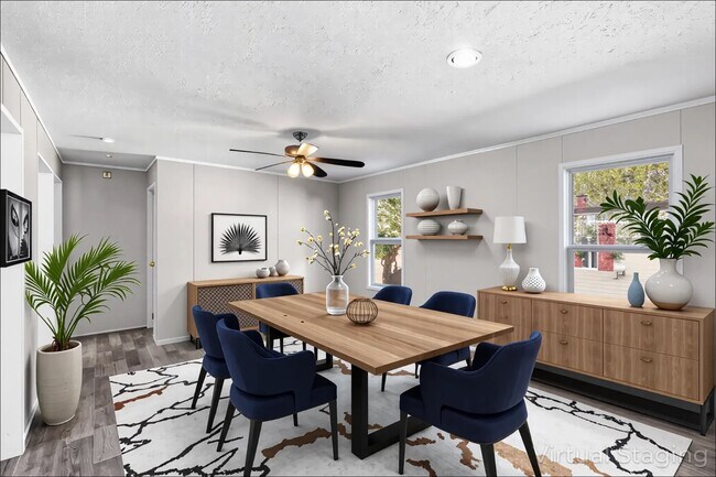 Foto del edificio - 687 Elmdale Ln