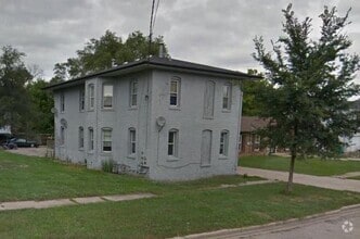 Building Photo - 625 Francis St
