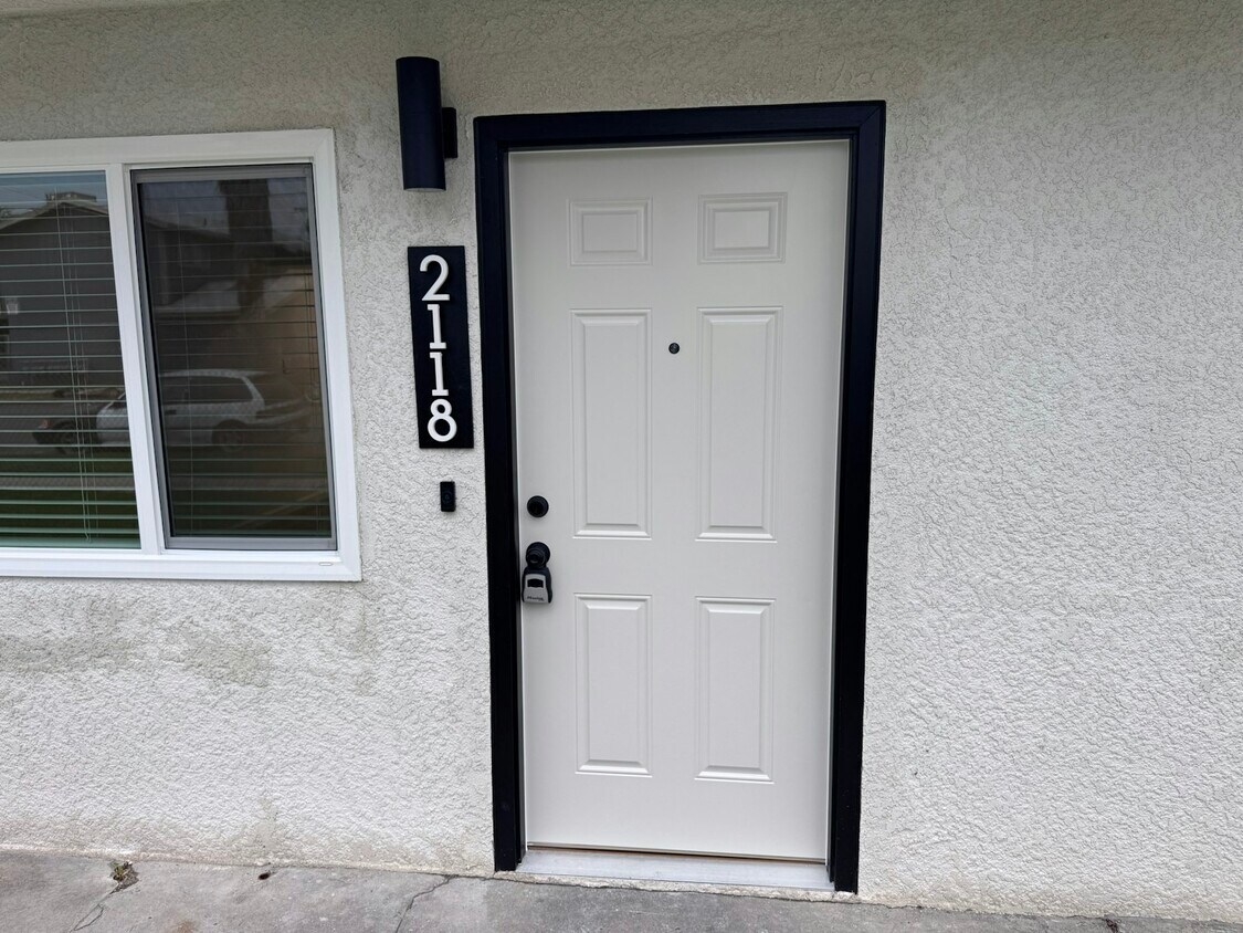 Foto principal - 2118 N Glenn Ave