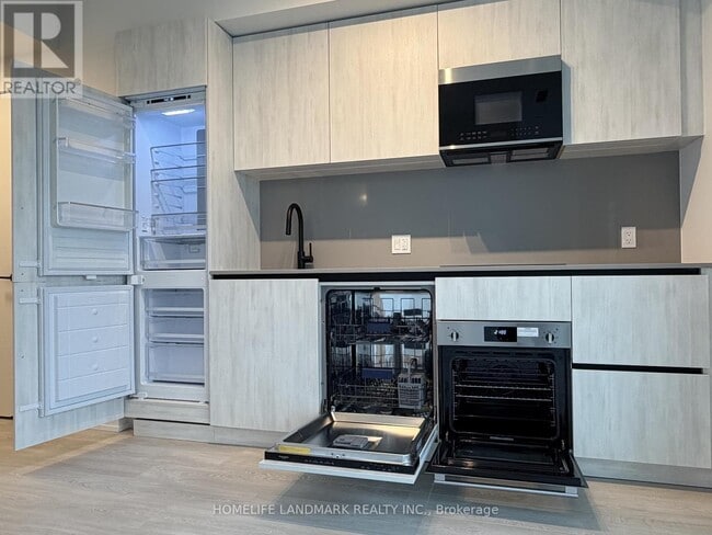 Photo du bâtiment - 35 Parliament St