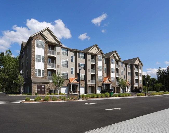 Foto del edificio - Riverbend East Apartments