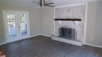 Building Photo - 521 Fairfield Way