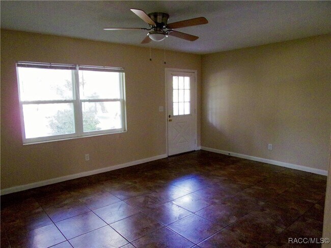 Foto del edificio - 711 Emery St