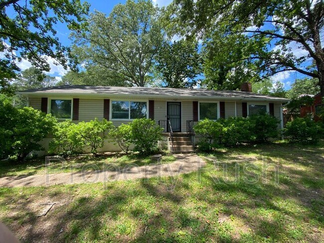Building Photo - 1503 Pin Oak Dr.