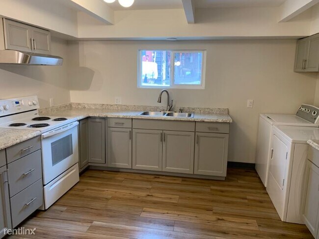 Building Photo - 2 br, 1 bath Apartment - 16820 Easy Street