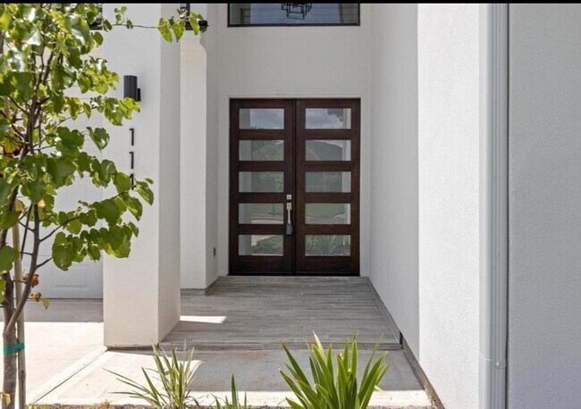 Foto del edificio - 114 Bentwood Dr