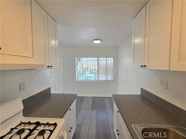 Building Photo - 258 E 79th St