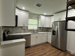 Building Photo - 5932 Mckee Lake Dr N