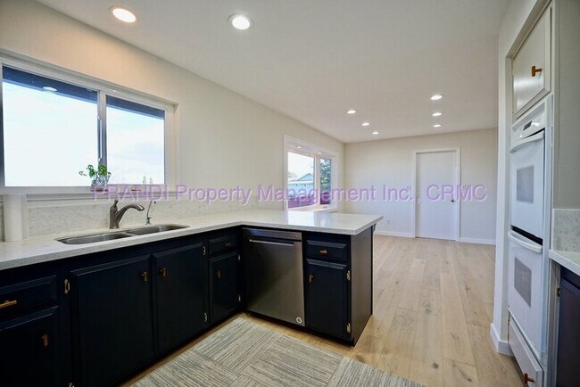 Building Photo - 110 Kaden Dr