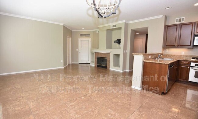 Foto del edificio - 12737 Savannah Creek Dr