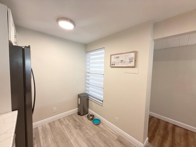 Building Photo - 11 Royal Palm Way