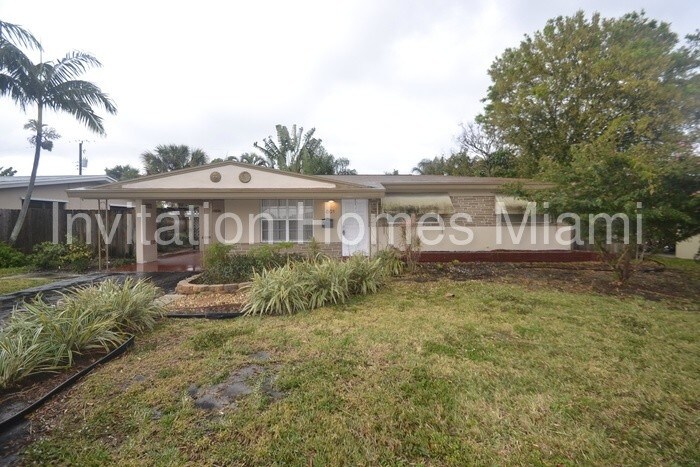 Primary Photo - 801 NW 28th St