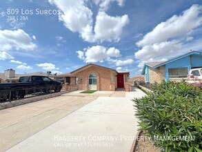 Building Photo - 809 Los Surcos