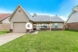 Building Photo - 7046 Foxhall Dr