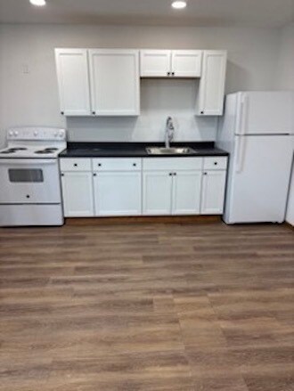 Cocina - 1297 S Frederick Ave