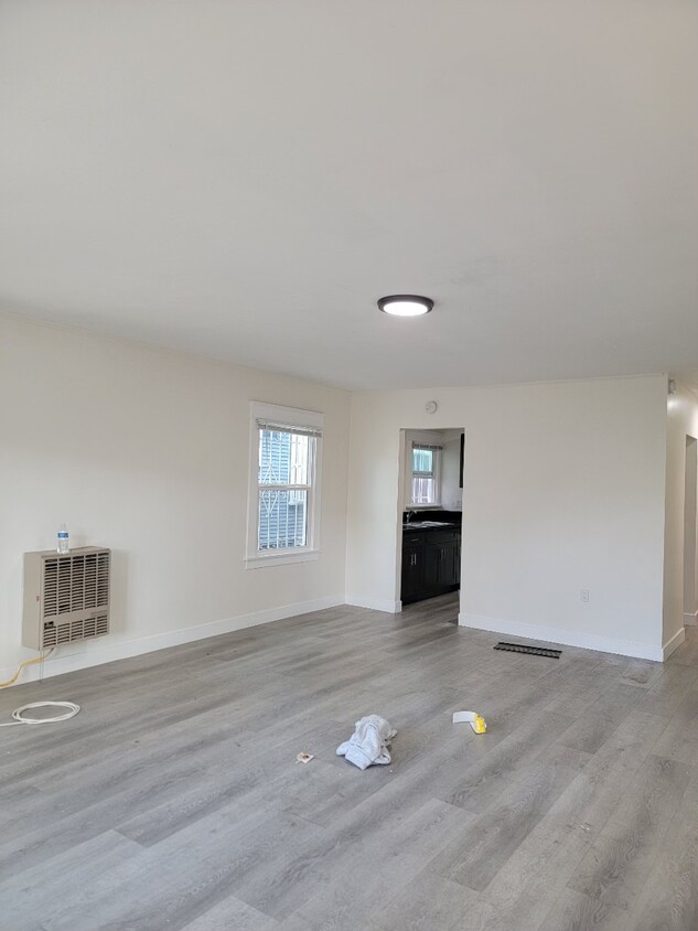 Foto principal - 442 E 16th St