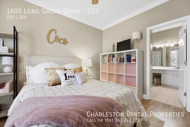 Building Photo - 1600 Long Grove Dr