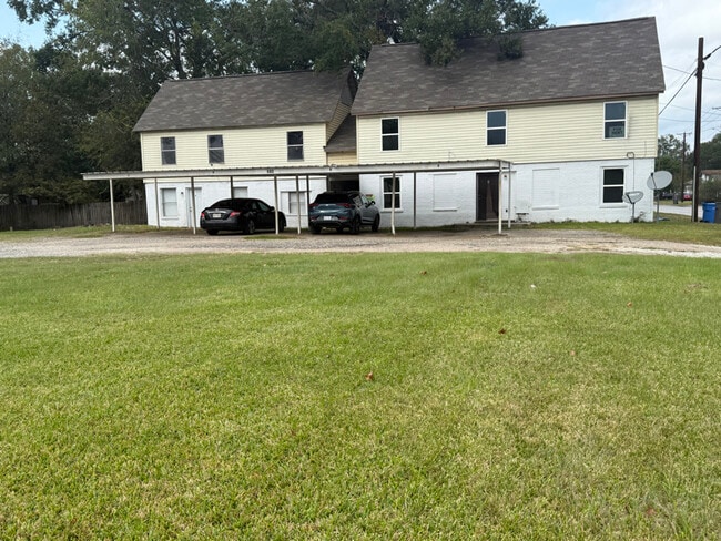 Building Photo - 802 Abney Ave