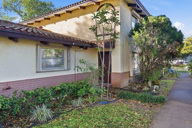 Photo - 8811 NW 28th Dr Apartment