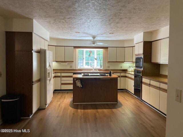 Foto del edificio - 105 Longleaf Rd