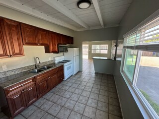 Kitchen - 2226 Alton Pl