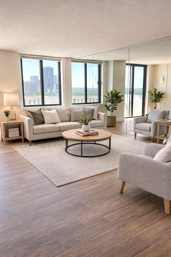 Building Photo - 400 E Colonial Dr