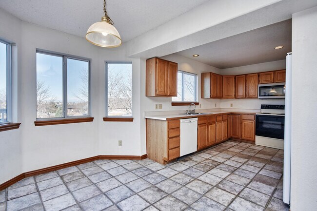 Foto del edificio - 3323 S Andes St