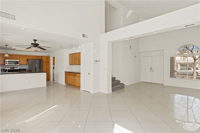 Building Photo - 7873 Laurelton Pl