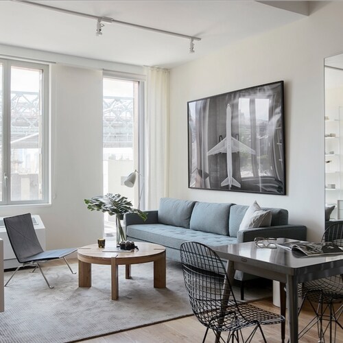 Primary Photo - 325 Kent Ave