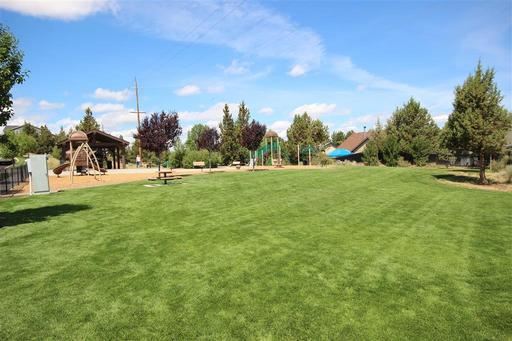 Foto del edificio - 3 br, 2.5 bath House - 20801 NE Sierra Drive