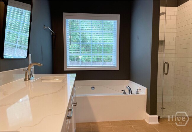 Foto del edificio - 2196 Eisenhower Ave