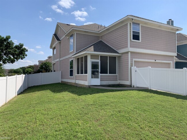 Foto del edificio - 3 br, 2.5 bath House - 1421 Portsmouth Dr