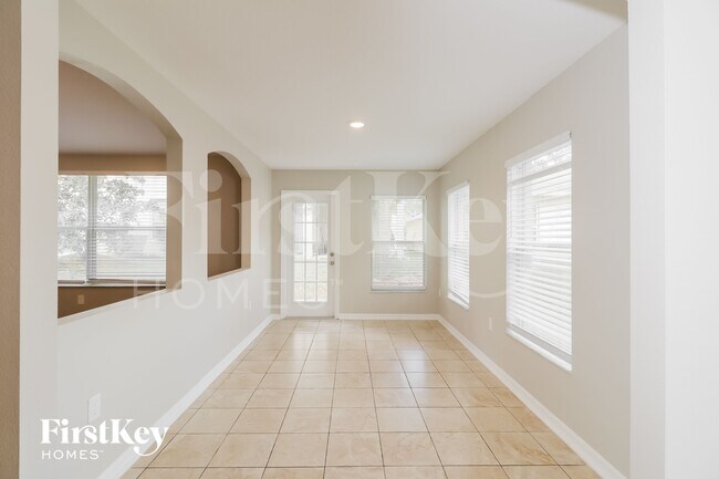 Foto del edificio - 18416 Cypress Bay Pkwy