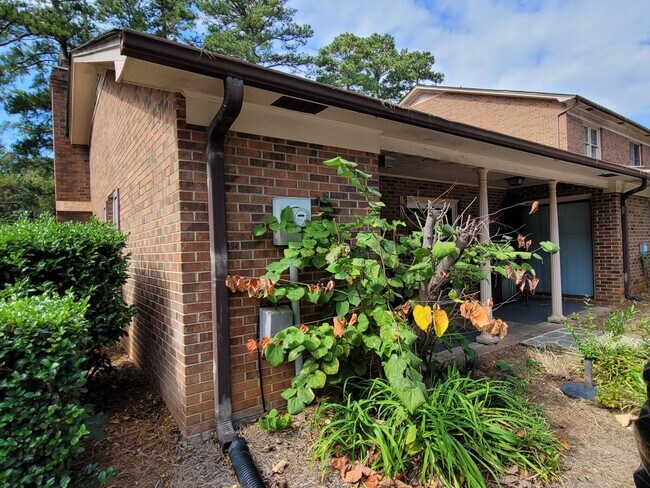 Foto del edificio - Exclusively offered by MUSE REALTY, LLC