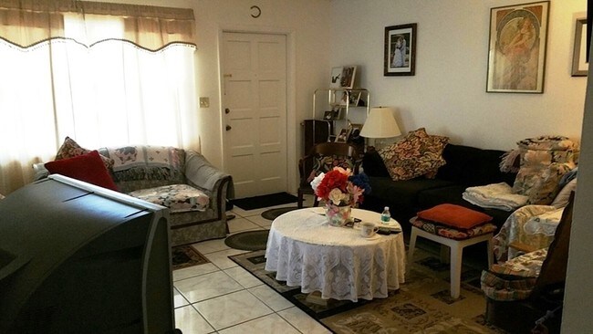 Interior Photo - 11660 NW 45th St