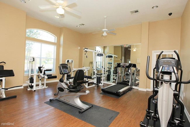 Foto del edificio - 1 br, 1 bath  - 12301 Hemphill St # 497O